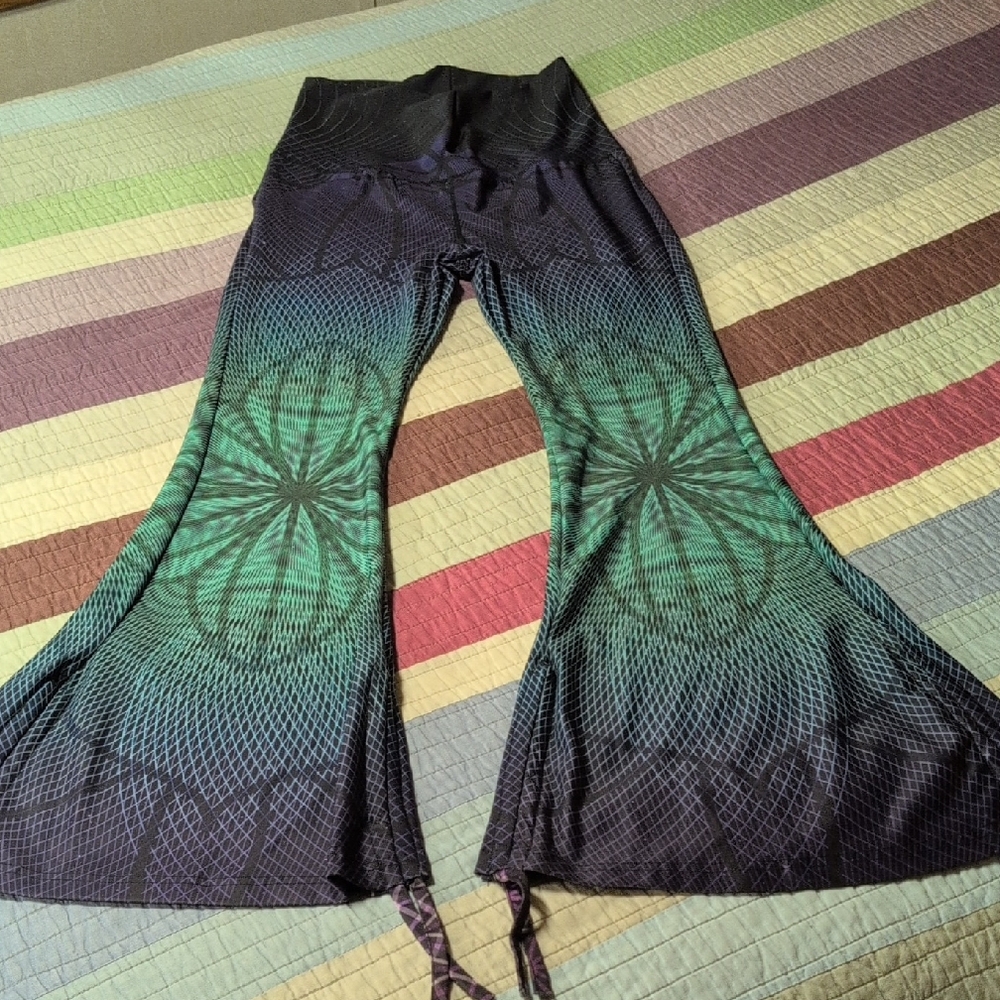 Stylish Green and Black Wide Leg Pants